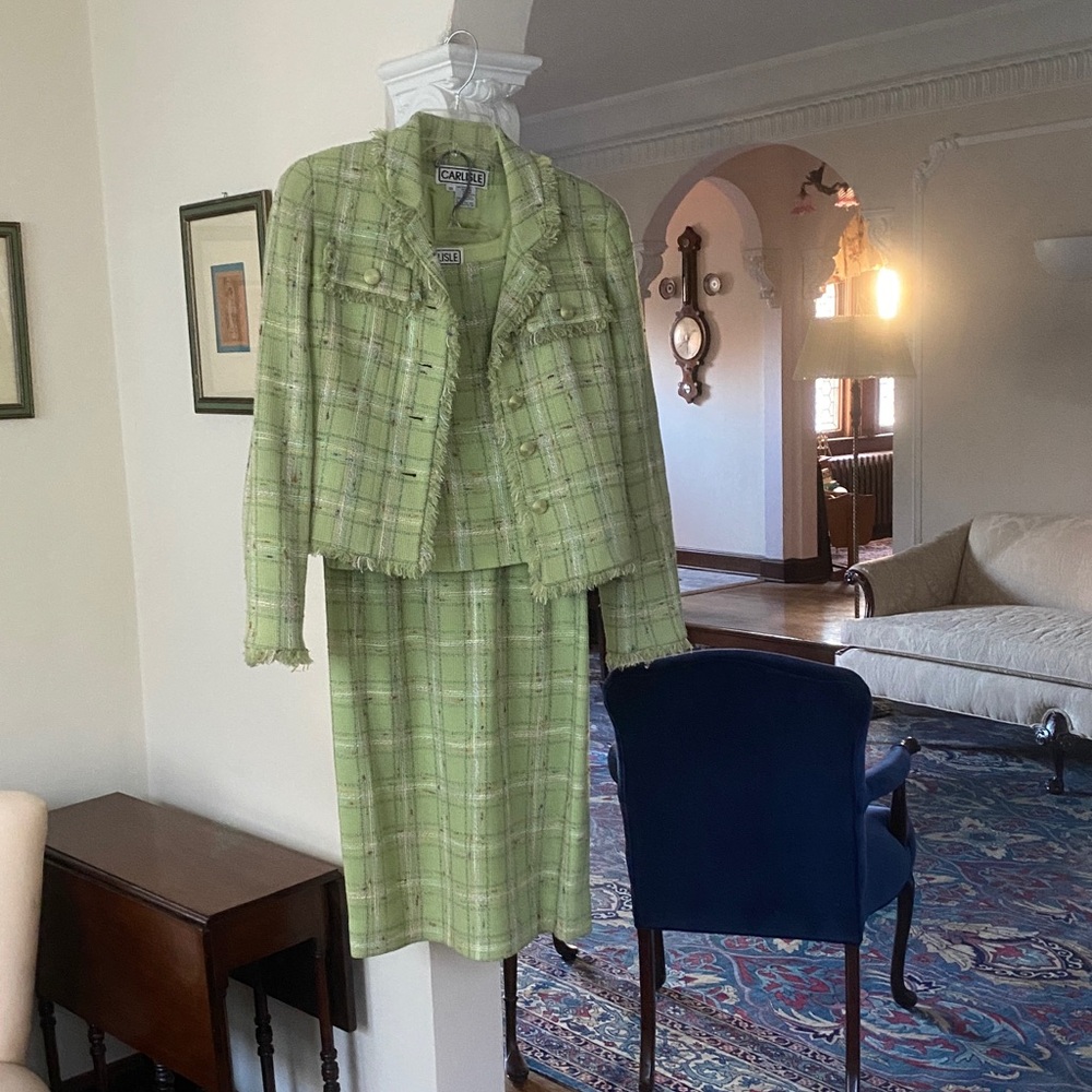 Carlisle 3 Piece Lime Suit Matching Jacket & Shell Top Size 10 & Skirt Size 14